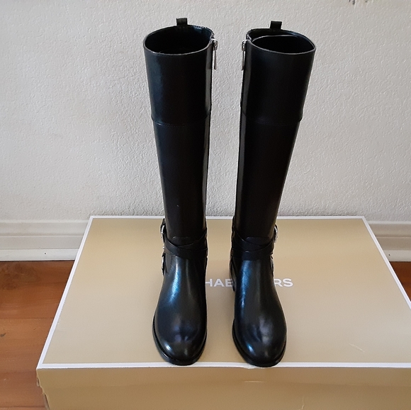 Michael Kors - Picture 4 of 5